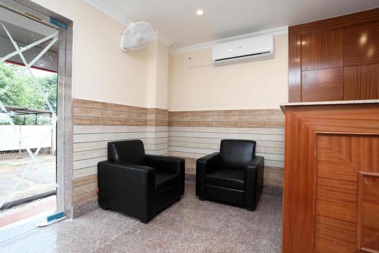Oyo 13528 Kumud Plaza Hotel Bhubaneswar Exterior photo
