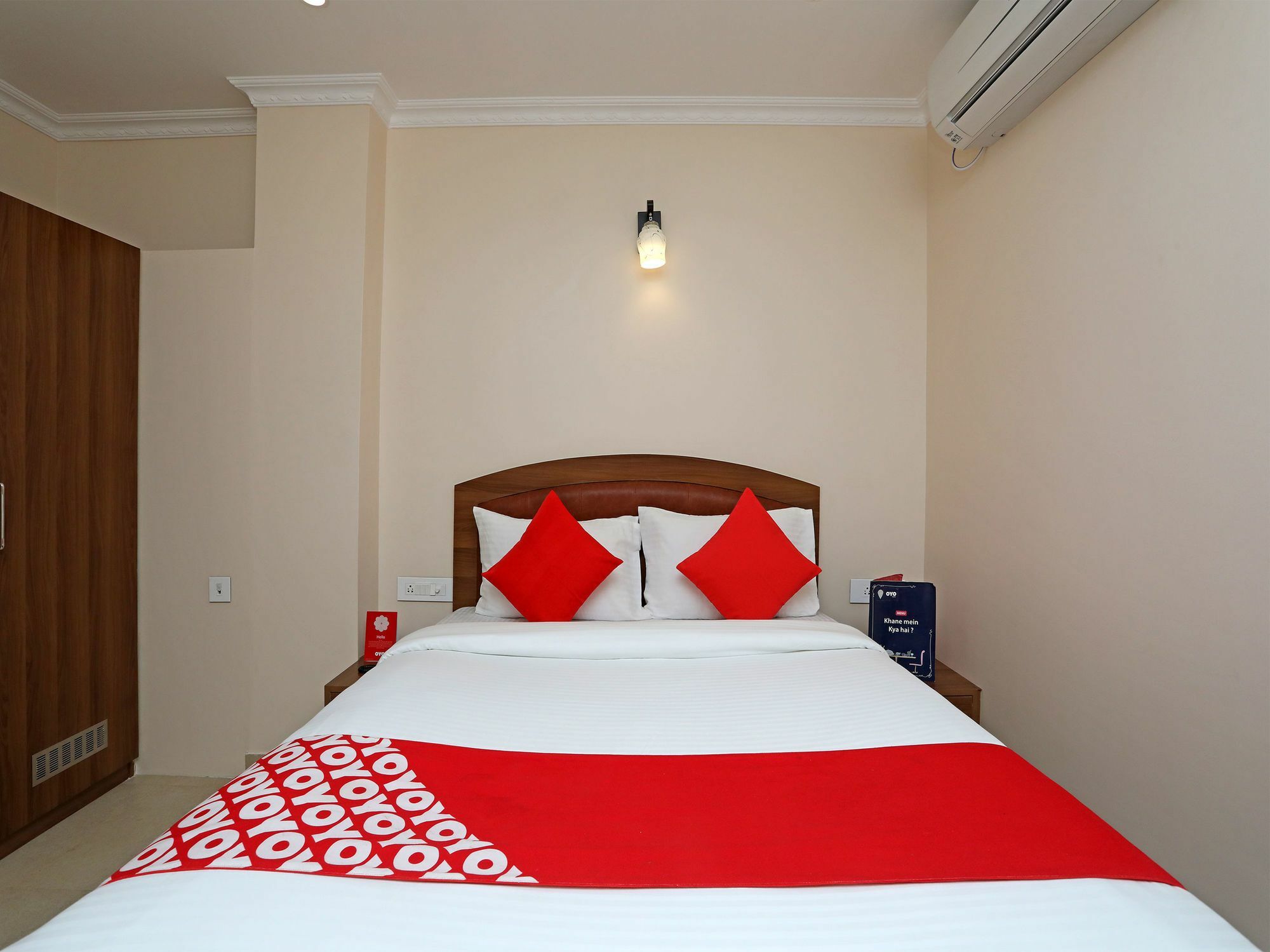 Oyo 13528 Kumud Plaza Hotel Bhubaneswar Exterior photo